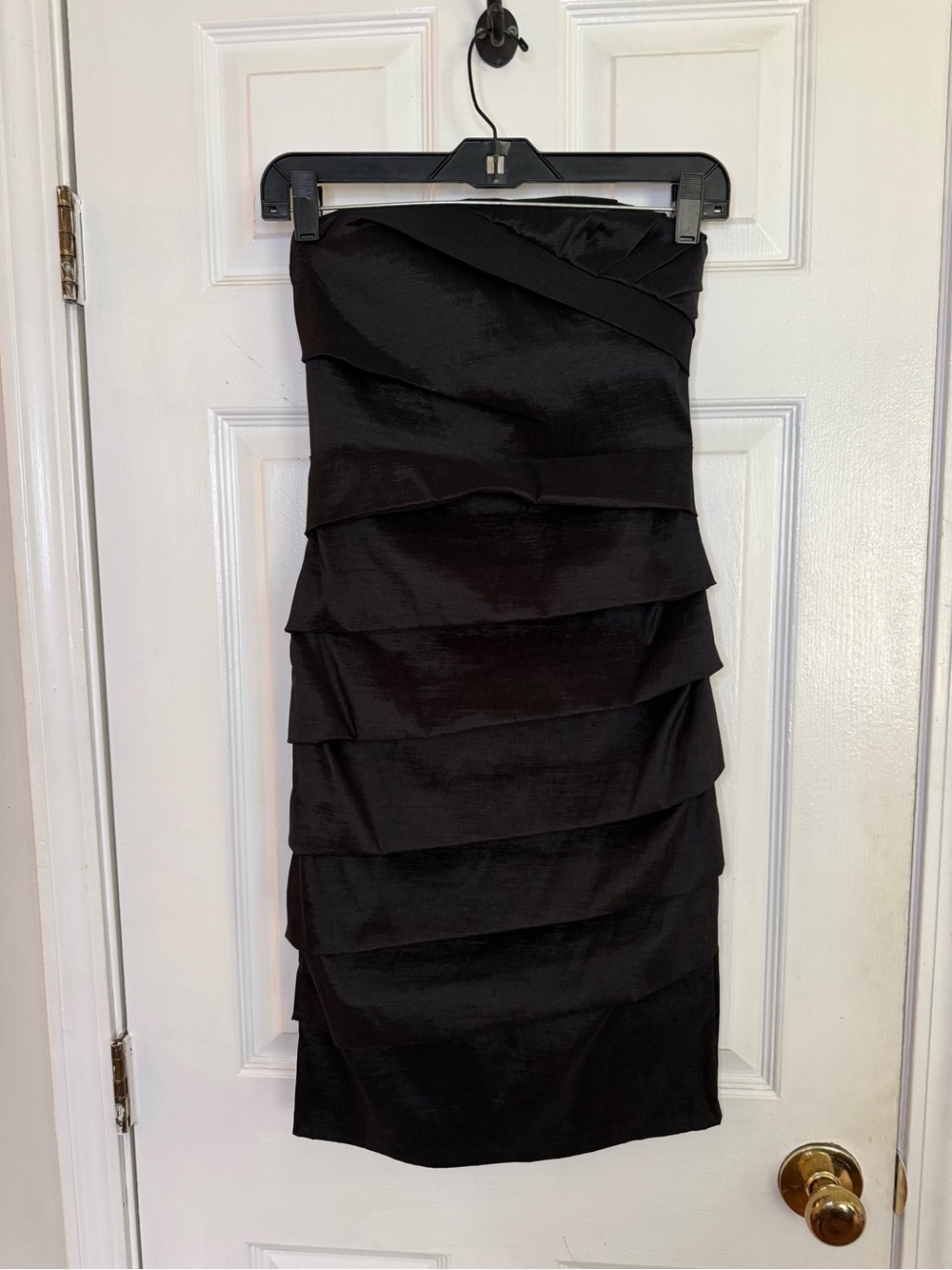 Forever 21 Black Strapless Tiered Ruffle Dress